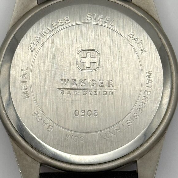 Vintage Wenger 2005 SAK Design Round Unisex Black Leather Strap Watch Working - Picture 7 of 10